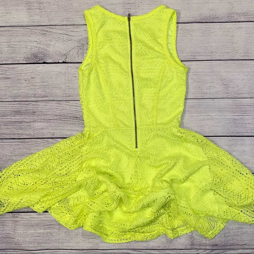 Express Neon Yellow Lace skater dress - Picture 2 of 7